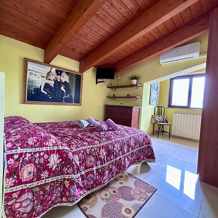 La Villa In Campagna チッタ・サンタンジェロ エクステリア 写真